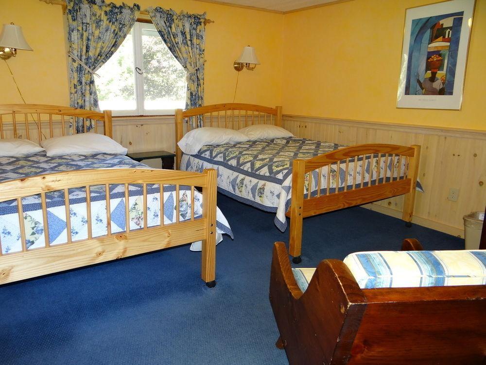 Blue Gentian Lodge At Magic Mountain 런던데리 외부 사진