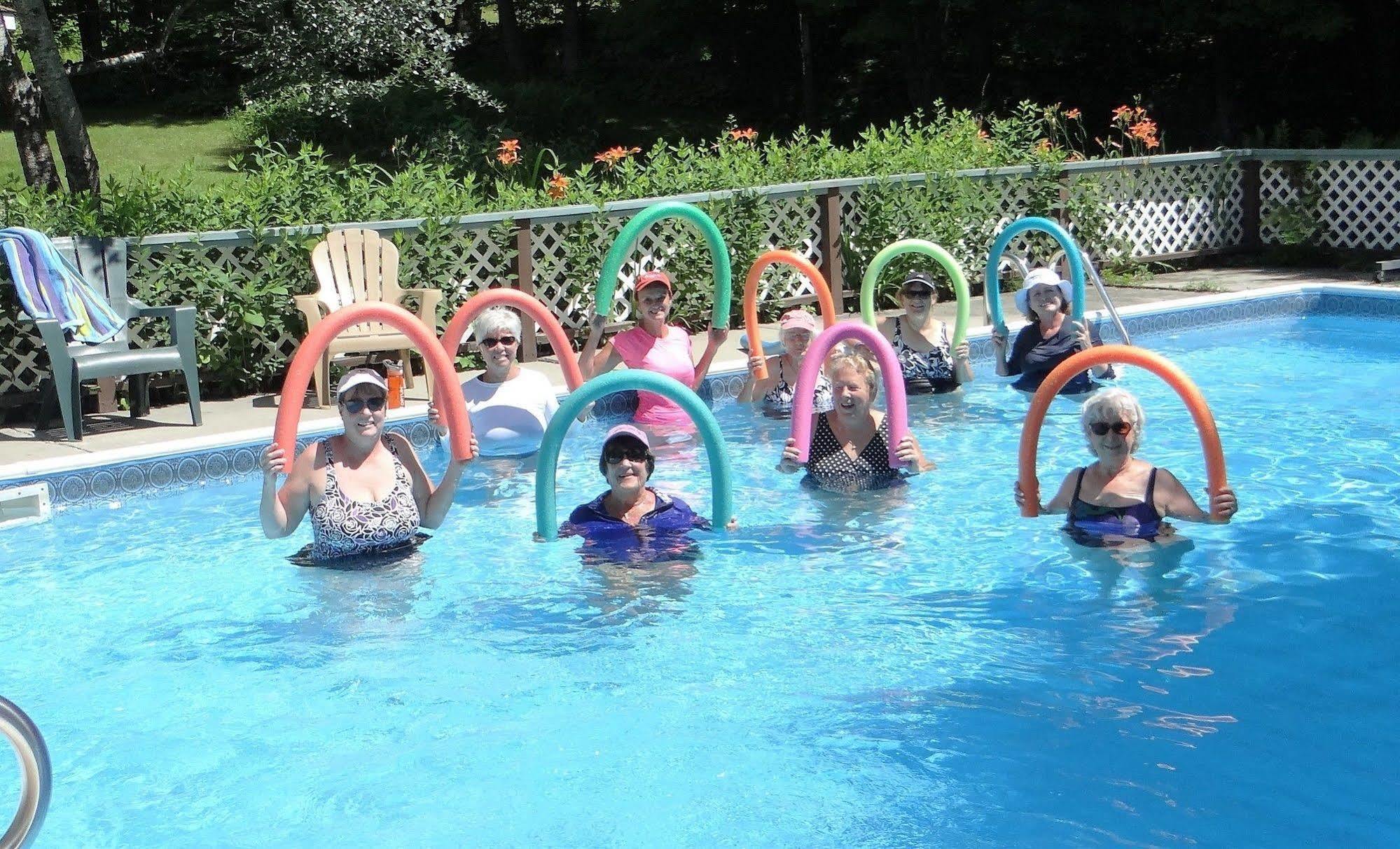 Blue Gentian Lodge At Magic Mountain 런던데리 외부 사진